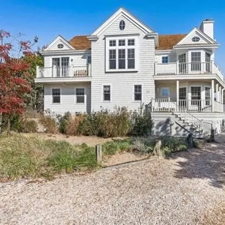 Rent this 5 bed house on 33 Sandcastle Lane in East Hampton, Suffolk County