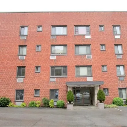 Rent this 1 bed apartment on 680 North Terrace Avenue in West Mount Vernon, City of Mount Vernon