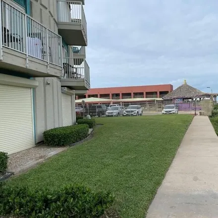 Buy this 1 bed condo on 5008 Gulf Blvd Unit 212 in Texas, 78597