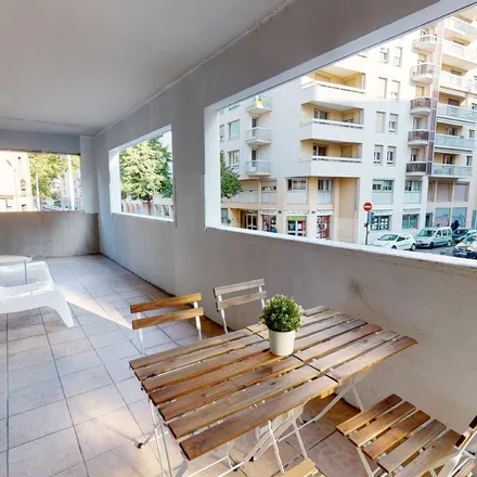 Image 9 - 48 Rue de la Madeleine, 69007 Lyon, France - Apartment for rent