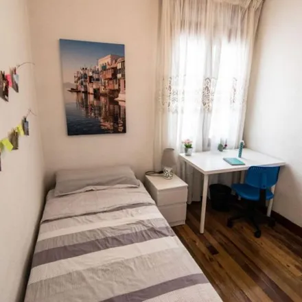Image 5 - Masajes Joaquin, Calle Blas de Otero / Blas de Otero kalea, 48014 Bilbao, Spain - Apartment for rent