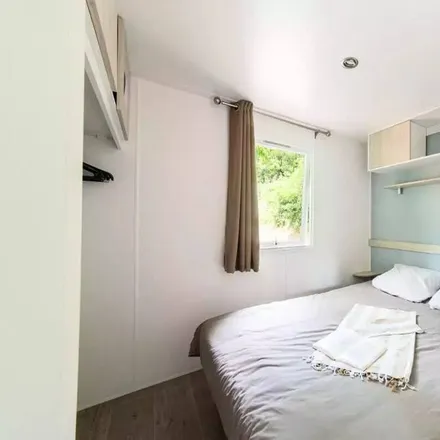 Rent this 2 bed house on 07360 Saint-Vincent-de-Durfort