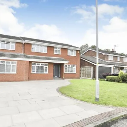 Buy this 5 bed house on 19 Dennett Close in Martinscroft, Warrington
