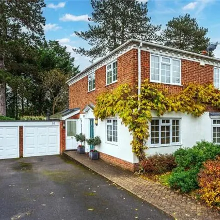 Buy this 4 bed house on Badgers Walk in Lower Shiplake, RG9 3JQ