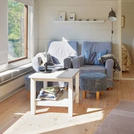 Rent this 2 bed house on 760 15 Gräddö