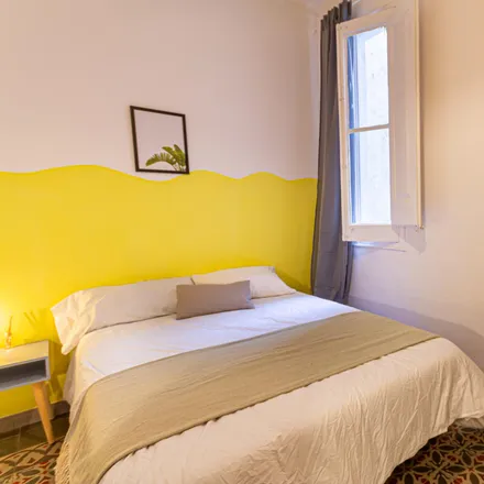 Rent this 6 bed room on Carrer d'Aragó in 109-111, 08015 Barcelona