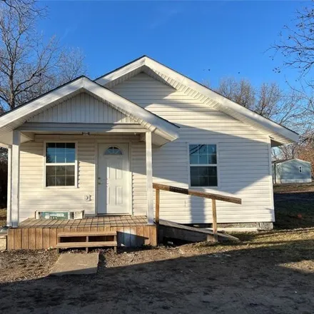 Buy this 3 bed house on 519 OK 9 in Wetumka, Hughes County
