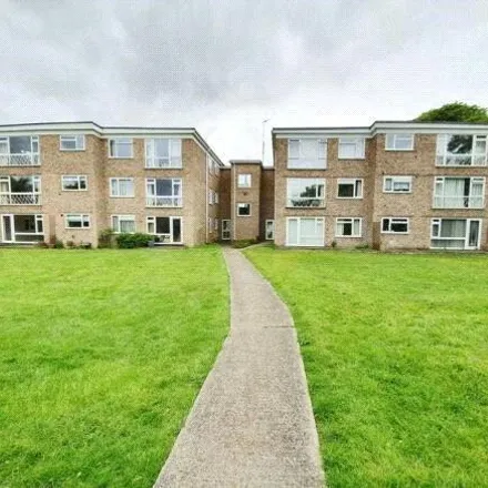 Rent this 1 bed apartment on Aurum Close in Horley, RH6 9BE