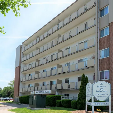 Image 4 - 455 Sandys Street, Chatham, ON N7L 1R8, Canada - Apartment for rent