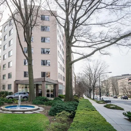 Buy this studio condo on 2829 Connecticut Avenue Northwest in Washington, DC 20015