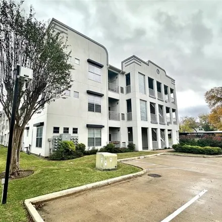 Buy this 1 bed condo on 3477 White Oak Bayou Greenway in Houston, TX 77007