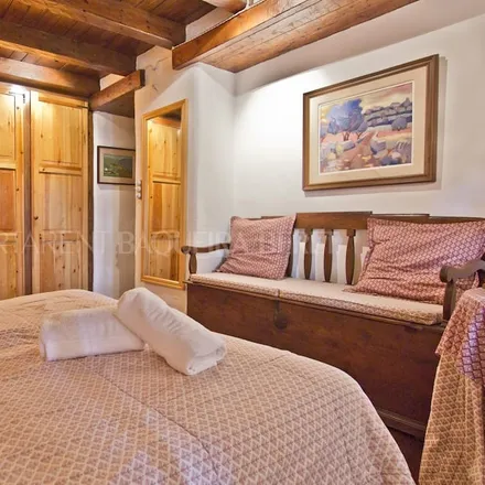 Rent this 3 bed house on 25598 Baqueira