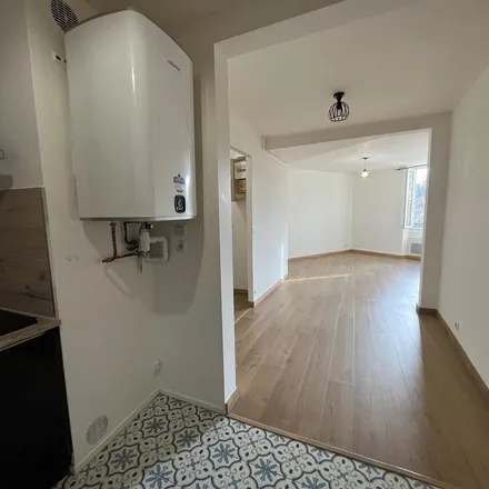 Rent this 3 bed apartment on 21 Place Jean Jaurès in 81100 Castres, France