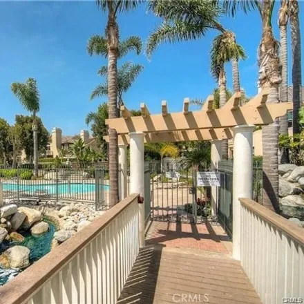 Image 4 - 19384 Merion Circle, Huntington Beach, CA 92648, USA - Condo for rent