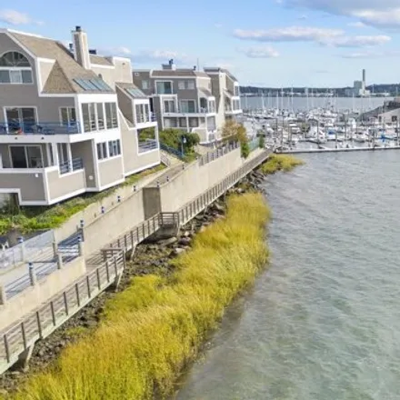 Rent this 2 bed condo on 2;74 Harbour Close in City Point, New Haven