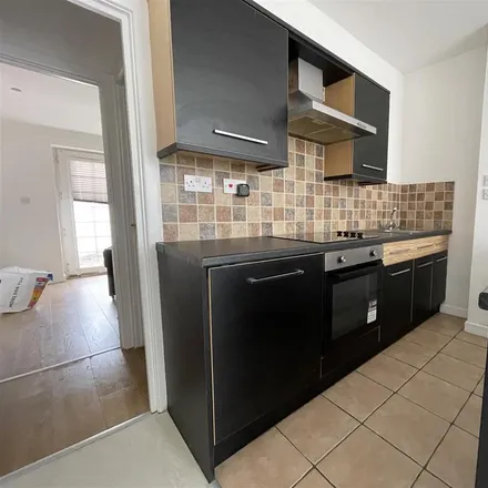 Image 3 - Roath Court Place, Cardiff, CF24 3NW, United Kingdom - Apartment for rent