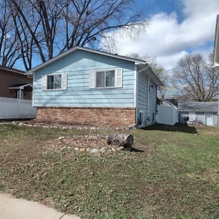 Buy this 3 bed house on 4023 34th Avenue North in Robbinsdale, MN 55422