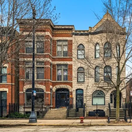 Buy this 6 bed house on 2233 North Halsted Street in Chicago, IL 60614