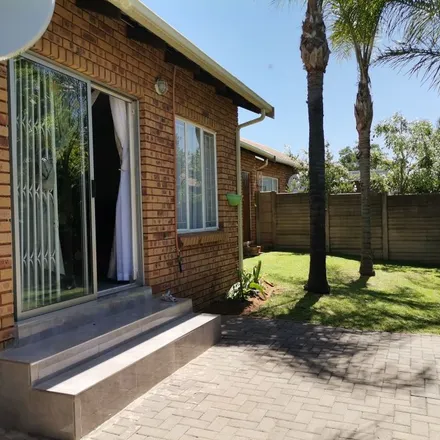 Image 7 - Felicia Street, Fir Grove, Akasia, 0118, South Africa - Townhouse for rent