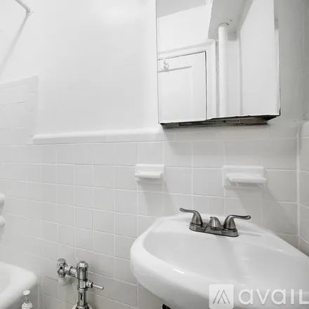 Image 3 - 215 W 23rd St, Unit 608 - Apartment for rent