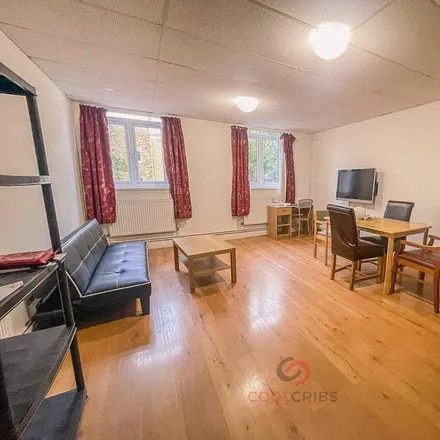 Rent this 2 bed apartment on Co-op Food in Kember Street, London