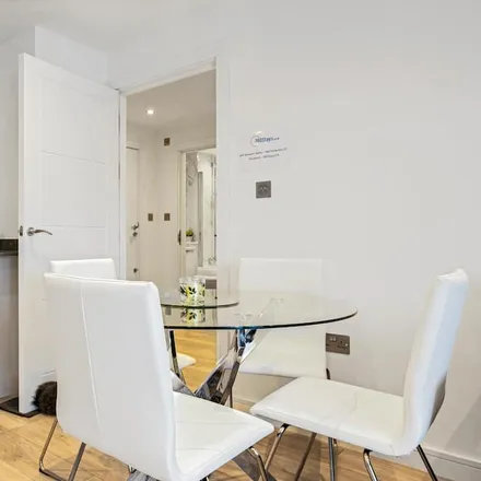 Image 4 - London, HA4 6DL, United Kingdom - Apartment for rent