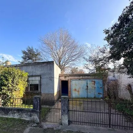 Buy this 3 bed house on Primera Junta de 1810 in Partido de Florencio Varela, 1888 Villa Vatteone