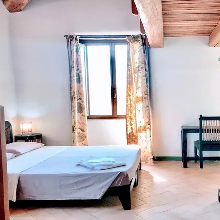 Rent this 7 bed house on Scuola media Luigi Pianciani in Via Arpago Ricci, 06049 Spoleto PG