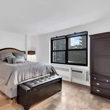 Image 5 - 185 West End Avenue, New York, NY 10023, USA - Apartment for sale