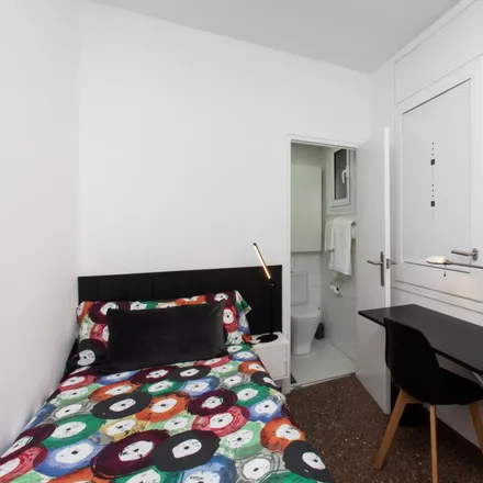 Image 1 - Carrer de Casp, 98, 08010 Barcelona, Spain - Room for rent