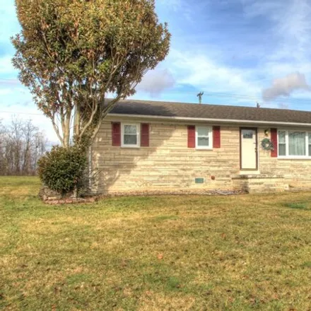 Buy this 3 bed house on 600 Terrace Drive in London, KY 40741