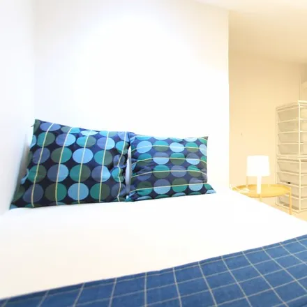 Rent this 6 bed room on Madrid in Volt Europa Spain, Calle de Ferrer del Río