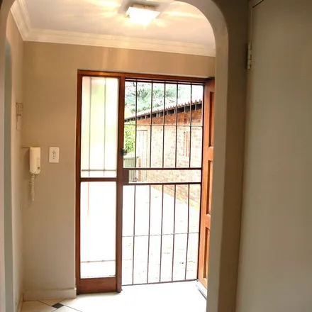 Image 5 - Northleigh Crescent, Sandton, 1865, South Africa - Townhouse for rent