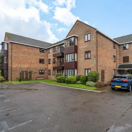 Rent this 2 bed apartment on Victoria Road in Oxford, OX2 7QE