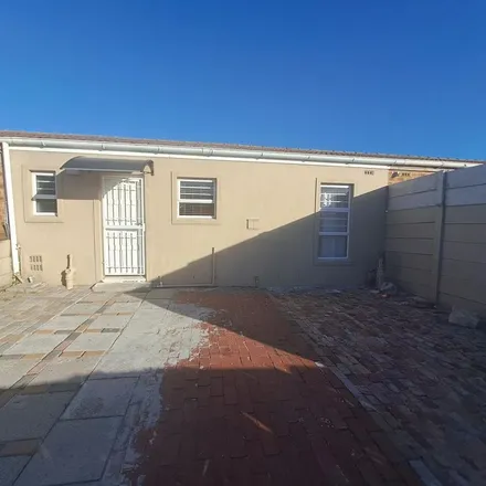 Image 3 - Katjiepiering, Lentegeur, Mitchells Plain, 7789, South Africa - Apartment for rent