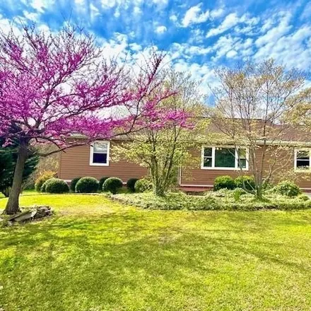 Buy this 3 bed house on 104 South Oakleaf Drive in Landrum, Spartanburg County