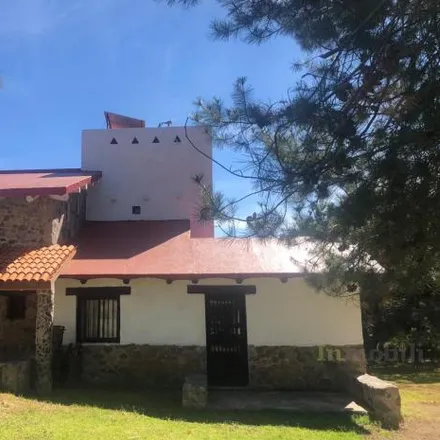 Buy this 5 bed house on Calle Venustiano Carranza in Loma Alta, 49340 Tapalpa