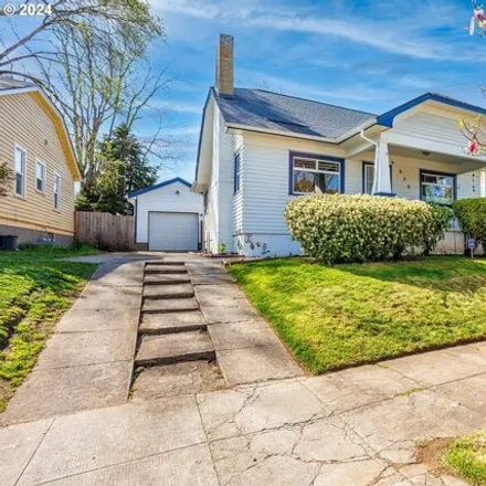 Buy this 4 bed house on 926 North Webster Street in Portland, OR 97217