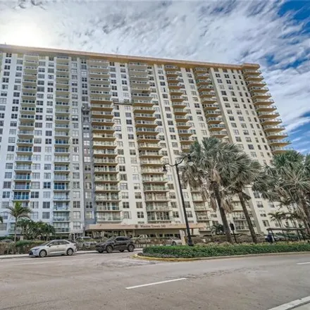 Buy this 3 bed condo on Winston Towers 300 in 230 Northeast 174th Street, Sunny Isles Beach