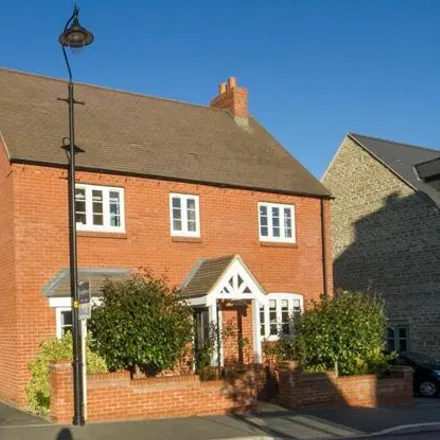 Buy this 4 bed house on Foxhill Way in Brackley, NN13 6QU