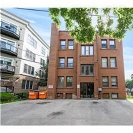 Buy this 1 bed condo on 1812 Clinton Avenue South in Minneapolis, MN 55404