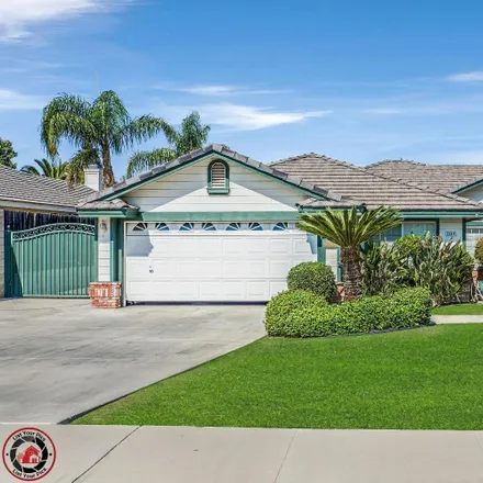 Buy this 4 bed house on 5908 Vista Finestra Drive in Bakersfield, CA 93306