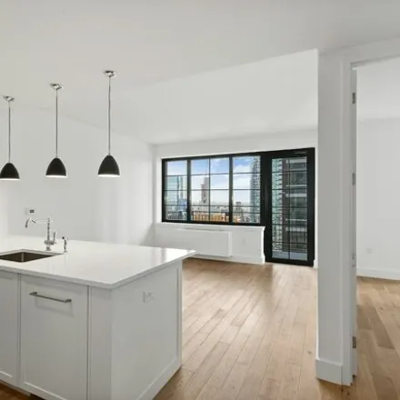 Image 5 - The Edison, 27-21 44th Drive, New York, NY 11101, USA - Condo for rent