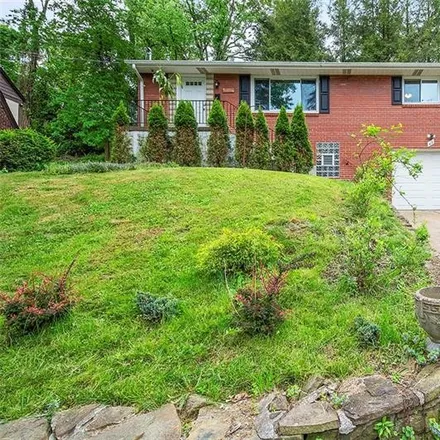 Image 2 - 454 Burlington Road, Forest Hills, Allegheny County, PA 15221, USA - House for sale