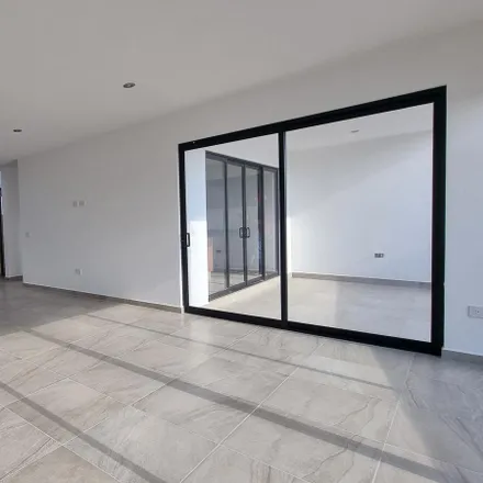 Buy this studio house on unnamed road in Delegaciön Santa Rosa Jáuregui, 76100