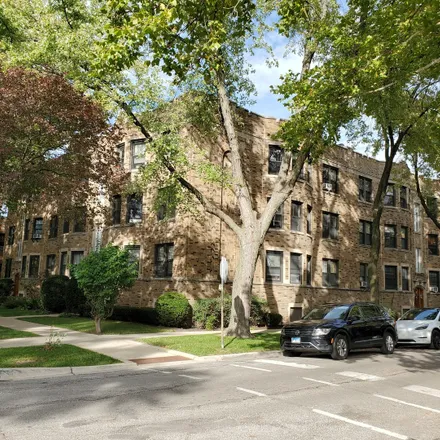 Buy this 1 bed house on 5901-5909 North Artesian Avenue in Chicago, IL 60645
