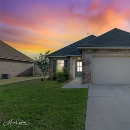 Buy this 3 bed house on Kayden Jay Drive in Golden Meadows, Bossier City