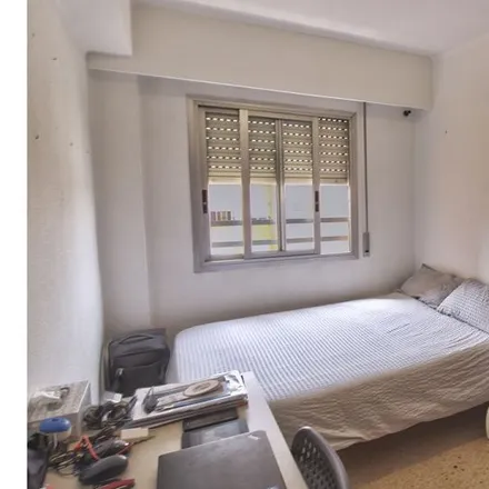 Rent this 7 bed room on Carrer de l'Explorador Andrés in 6, 46022 Valencia