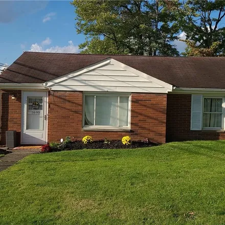 Buy this 2 bed house on 1602 Bancroft Avenue in Youngstown, OH 44514