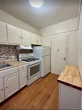 Rent this 1 bed house on 122 Ryerson Street in New York, NY 11205